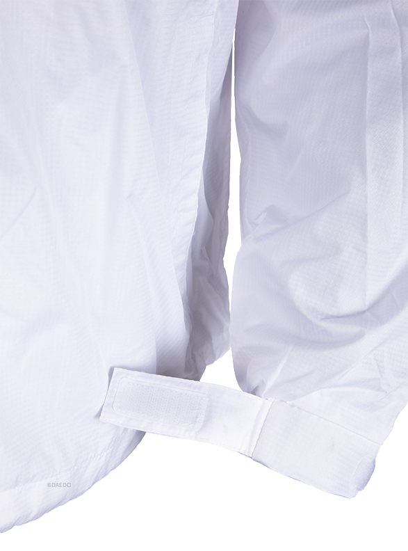 WINDBREAKER WHITE