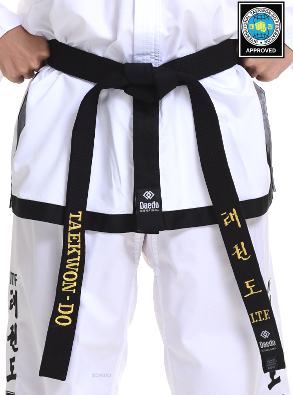 ITF APPROVED COMPETITION DOBOK "ULTRA" HI-TECH