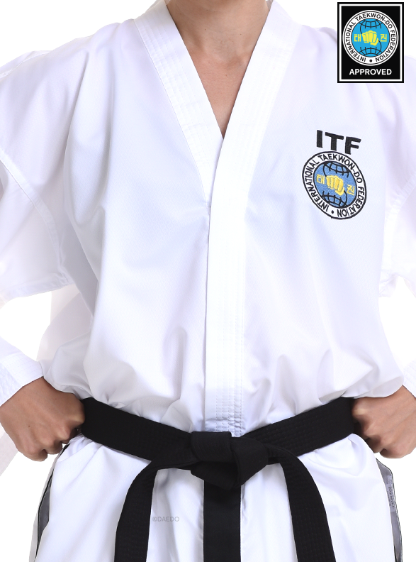 ITF APPROVED COMPETITION DOBOK "ULTRA" HI-TECH